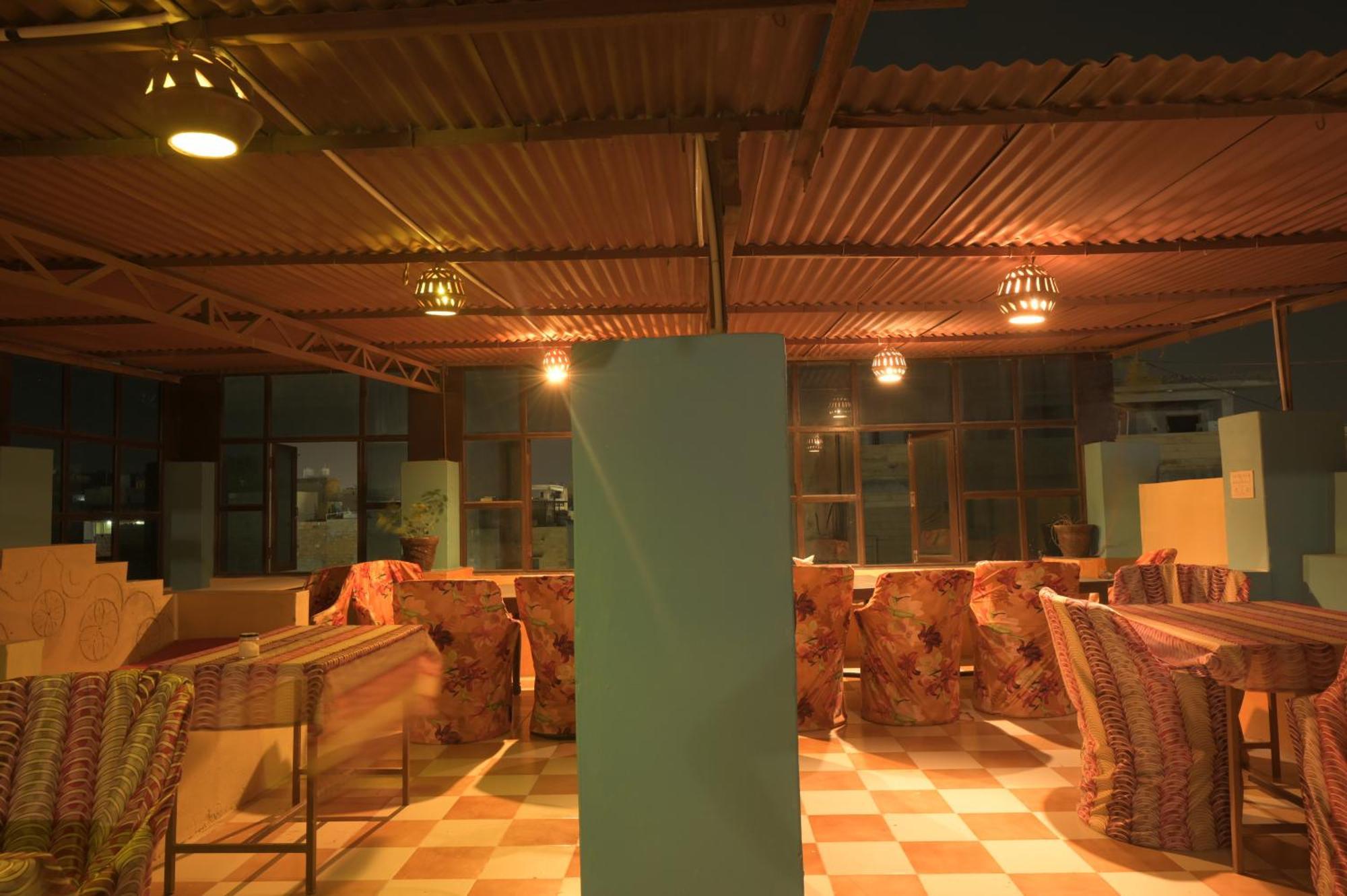 Hotel Renuka Jaisalmer Extérieur photo