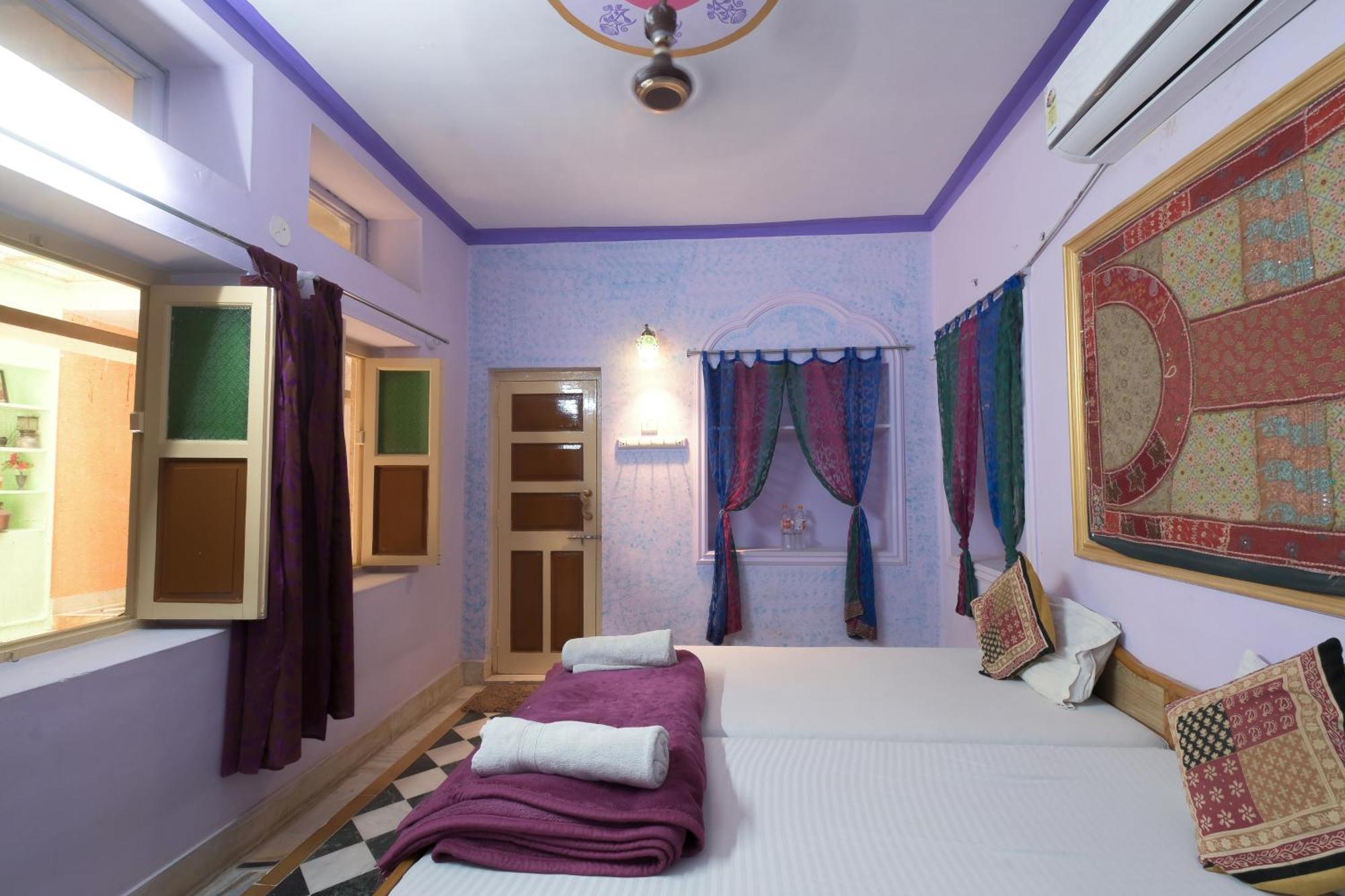 Hotel Renuka Jaisalmer Extérieur photo