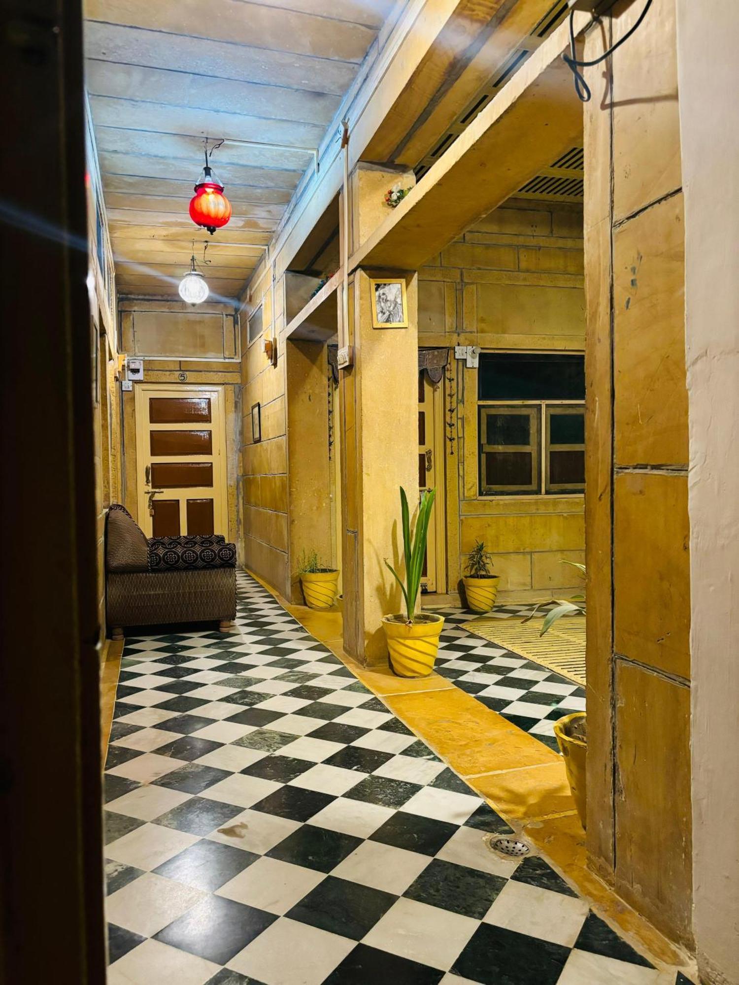 Hotel Renuka Jaisalmer Extérieur photo
