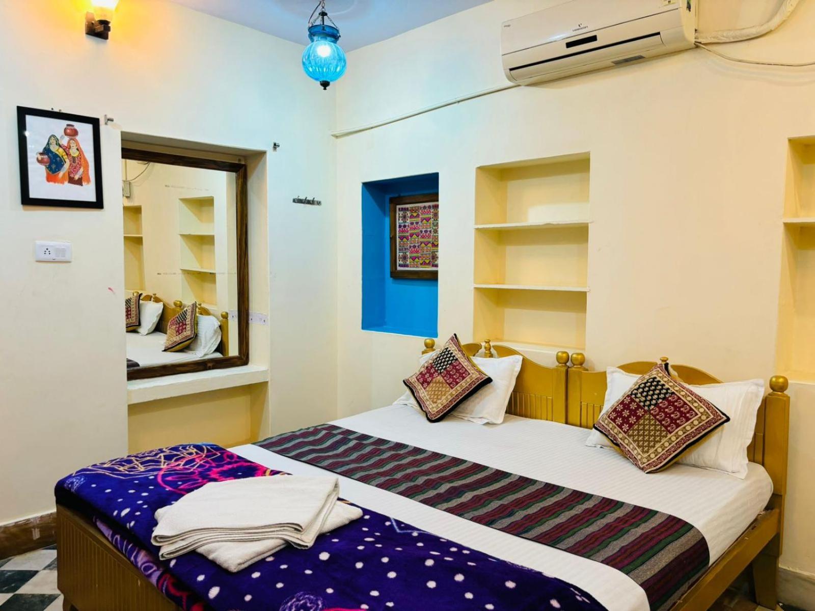 Hotel Renuka Jaisalmer Extérieur photo