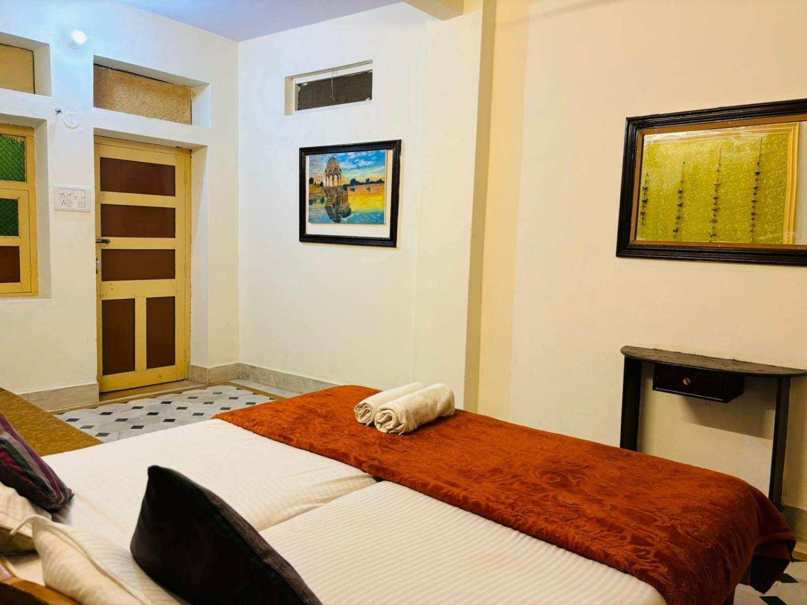 Hotel Renuka Jaisalmer Extérieur photo